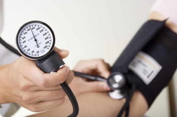 Vodna dieta je prepovedana, če imate visok krvni tlak